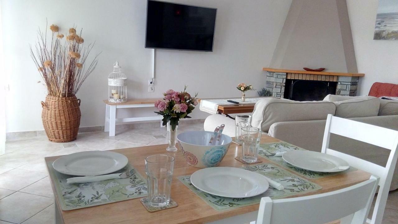 Cute Maisonette No2 On Coastal Sidewalk นิกิติ ภายนอก รูปภาพ