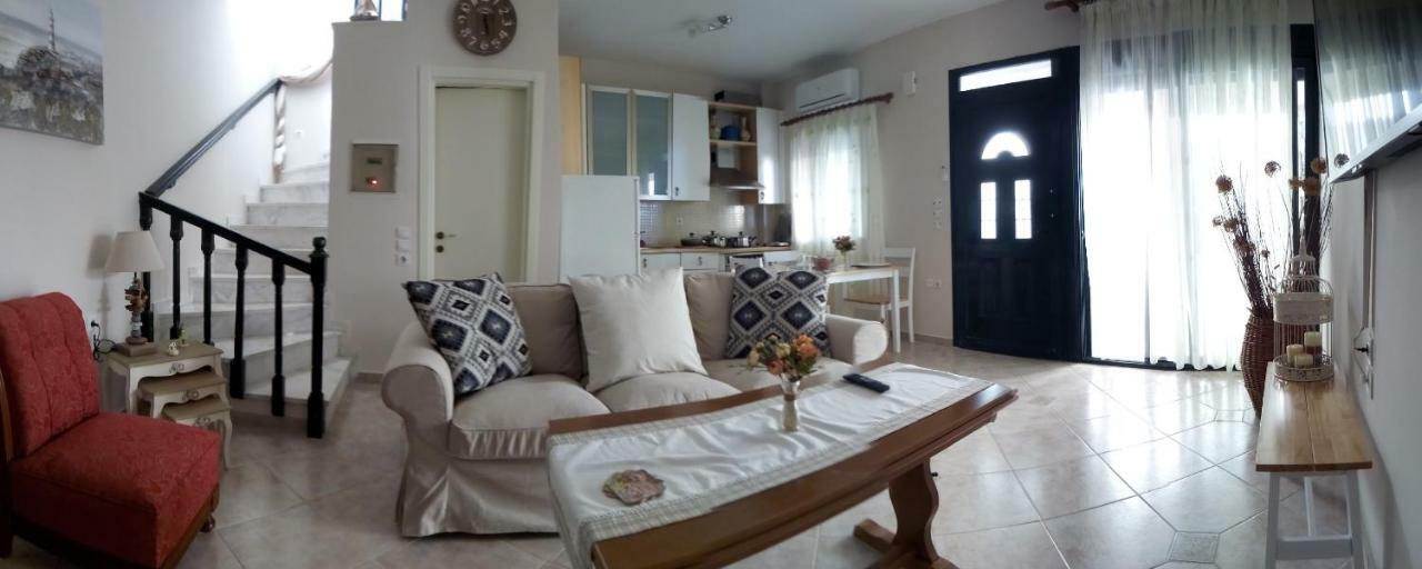 Cute Maisonette No2 On Coastal Sidewalk นิกิติ ภายนอก รูปภาพ