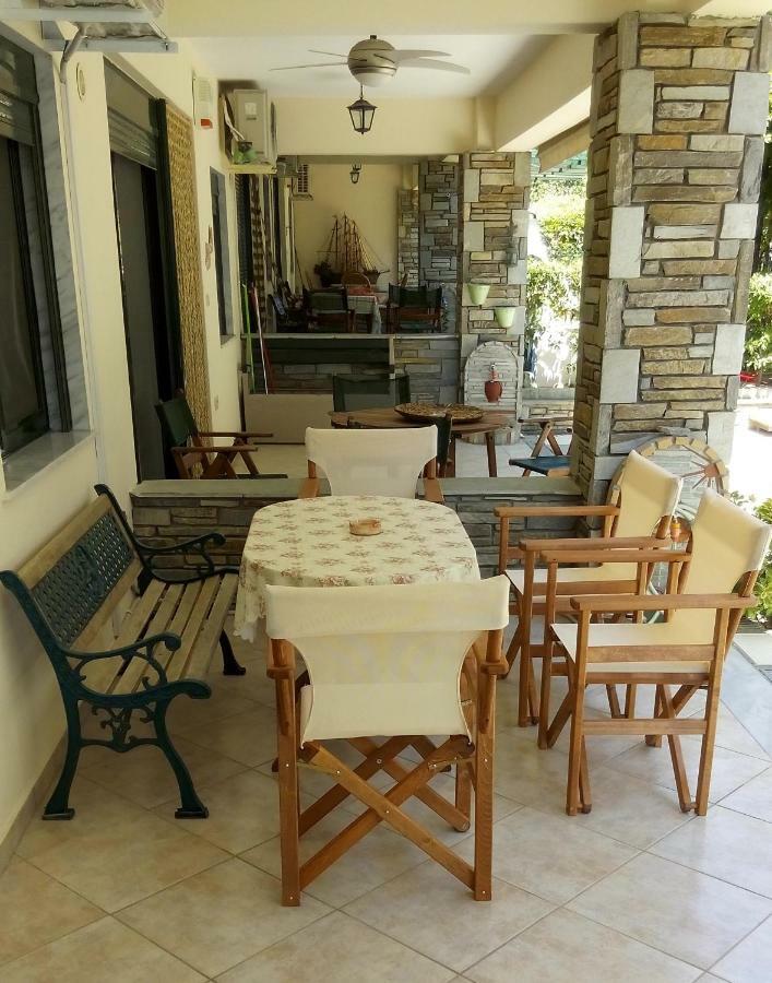 Cute Maisonette No2 On Coastal Sidewalk นิกิติ ภายนอก รูปภาพ