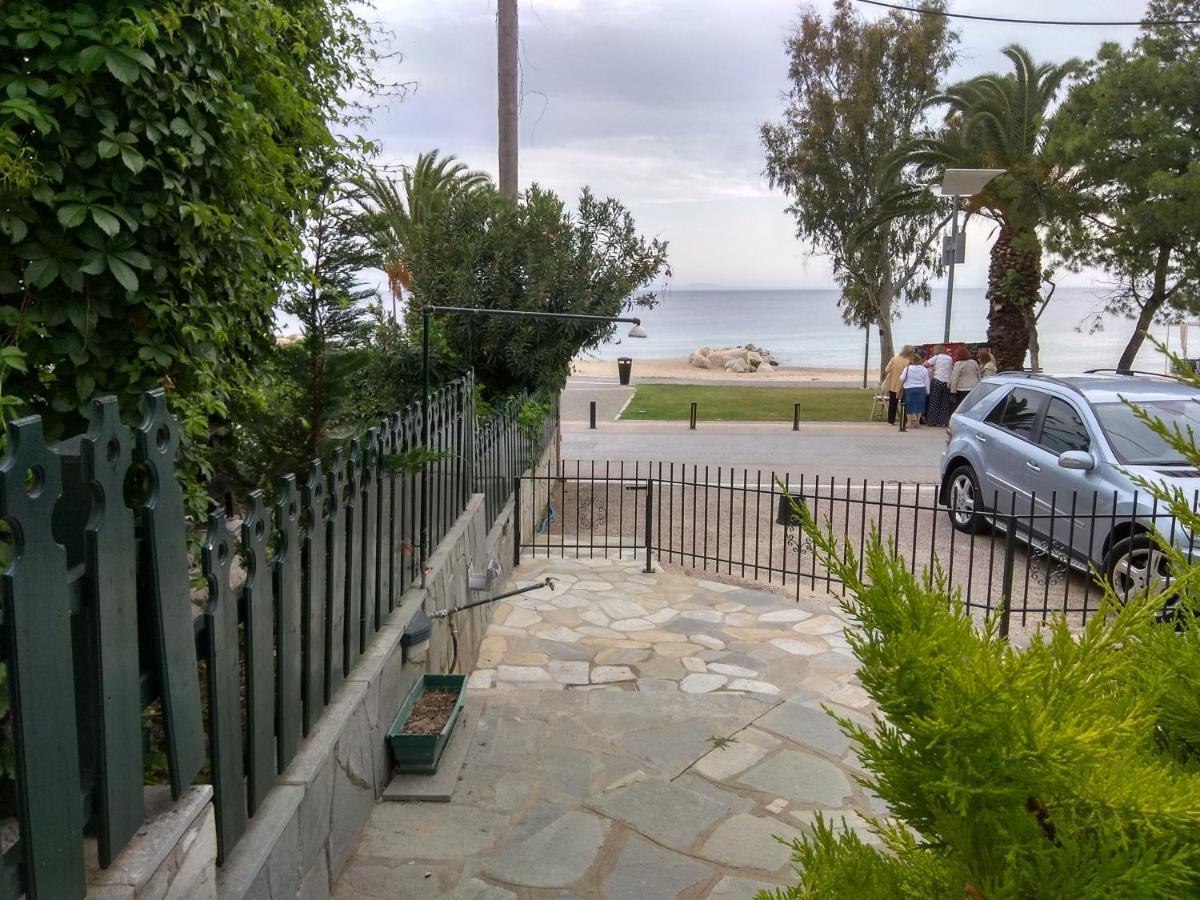 Cute Maisonette No2 On Coastal Sidewalk นิกิติ ภายนอก รูปภาพ